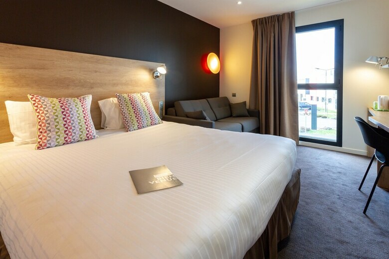 Hotel Campanile Laval Nord