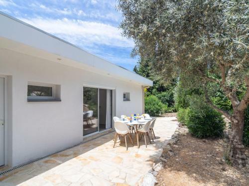 Villa Aux Arbres Verts