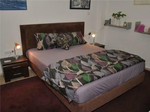 Hostal Tom's Place Giv?atayim