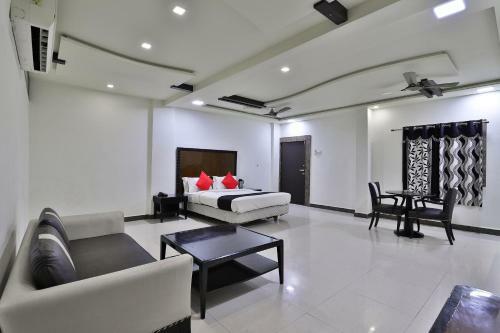 Capital O 38140 Hotel Sukun