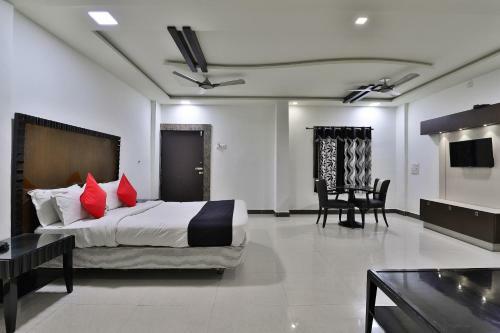 Capital O 38140 Hotel Sukun