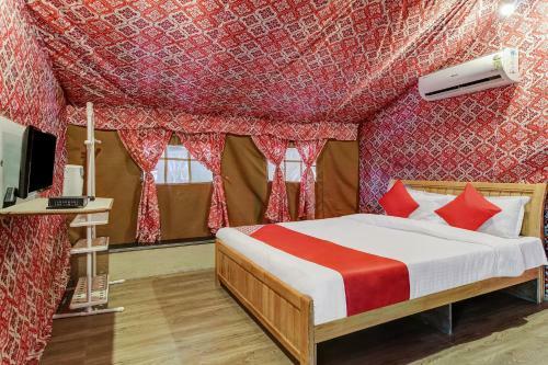 Oyo 41341 Hotel Paradise Tent Resorts