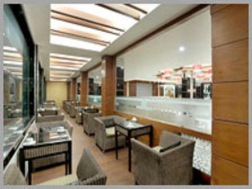 Hotel Subash International