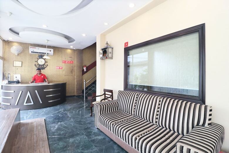 Oyo 4849 Hotel Staywell