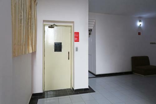Oyo 10264 Hotel Midtown