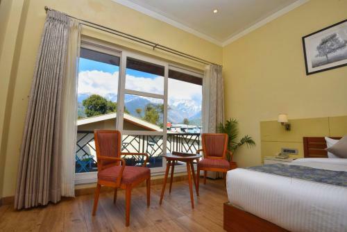 Hotel Infinitea Tea Garden Resort