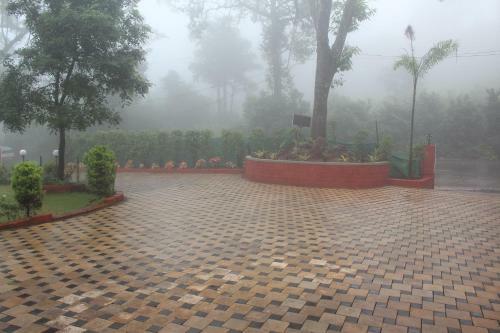Hotel Serenity Resort Panhala
