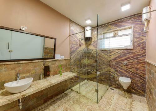 Villa Saffronstays Kamal Farms