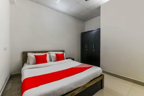 B & B Apartments, Konni, Pathanamthitta