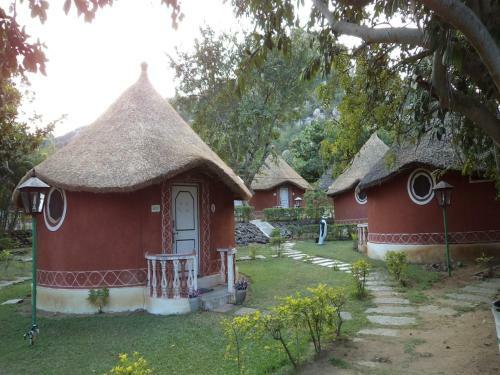 Hotel Kishkinda Heritage Resort
