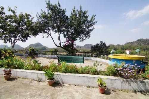 Hotel Mpt Nilamber Cottages, Pachmarhi