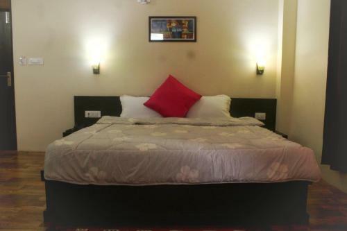 Hotel Pine Village Retreat