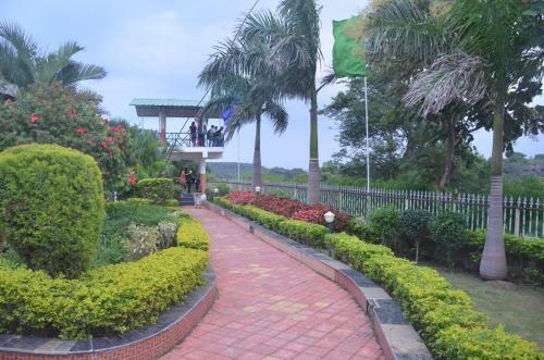 Hotel Mpt Kerwa Resort, Kerwa