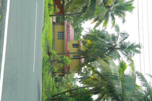 Kadaltheeram Home Stay Azheekal