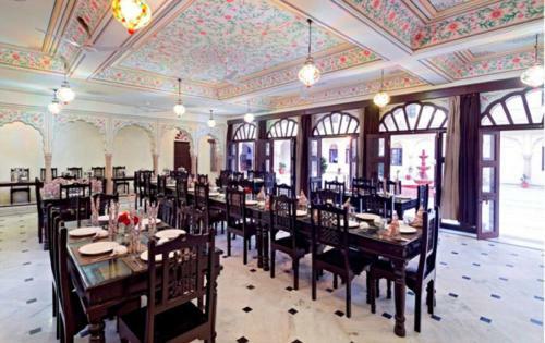 Dhulagarh A Heritage Hotel
