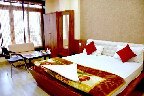 Albergue Hotel Swarat Inn