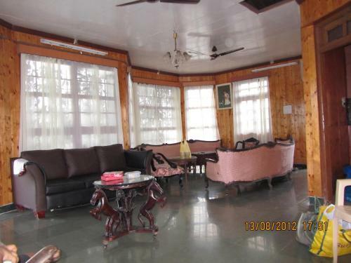 Hotel Sona Villa, The Lake Chalet