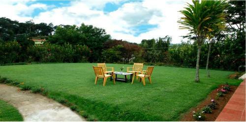 Room Stay - Hillview Cottage