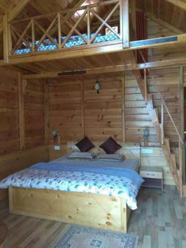 Lodge Pangot Retreat