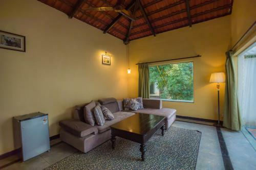 Tuli Veer Bagh Resort
