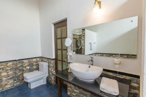 Tuli Veer Bagh Resort