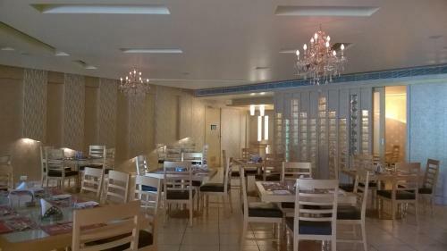 Poppy's Vista Hotel