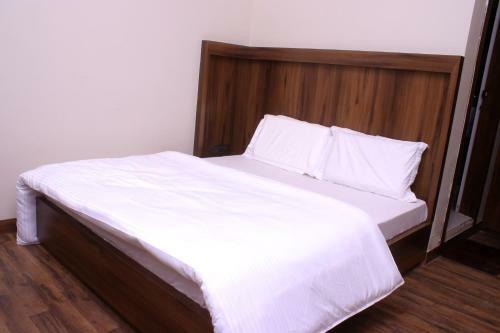 T P Garden & Hotel
