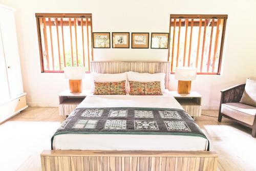 Villa Indian Summer House