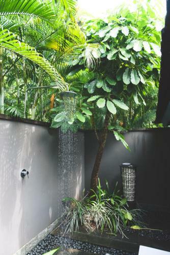 Villa Indian Summer House