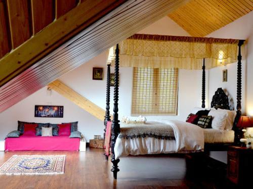 Bed & Breakfast Khanabadosh