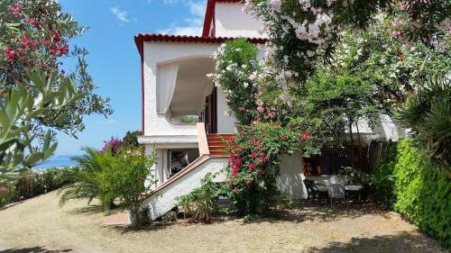 Apartamento Anna: Ampio Appartamento Con Terrazza Vista Mare