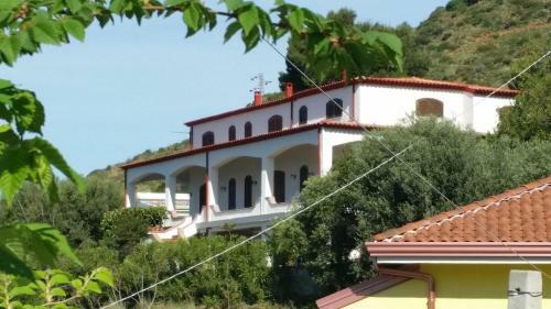 Apartamento Anna: Ampio Appartamento Con Terrazza Vista Mare