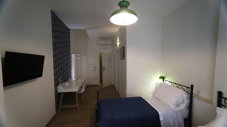 Hostal 1970 Rooms