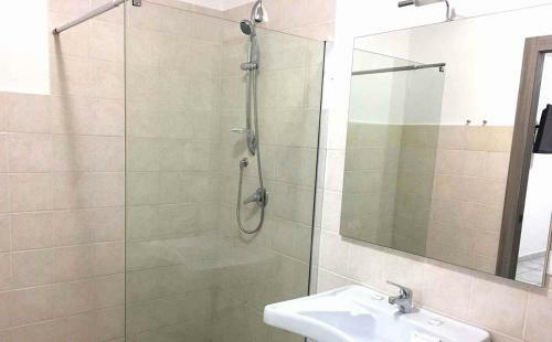 Hostal Residence R&b Tyrrhenum