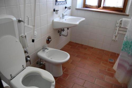 Casa Al Vento Villa Sleeps 12 Pool Wifi