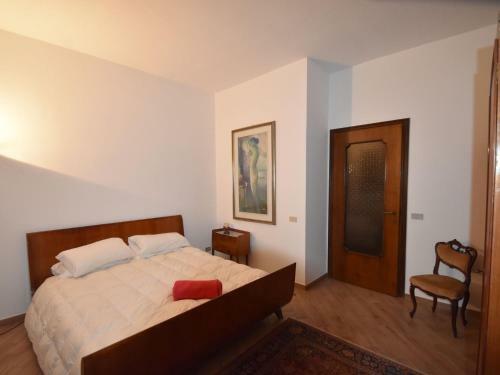 Elegant Villa In Meina With Private Garden