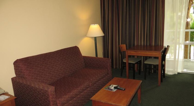 Hotel Quality Suites Universal Central