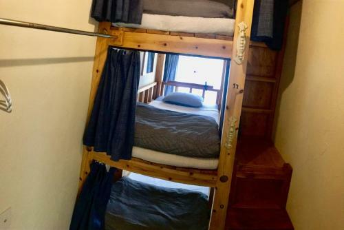 Hostal Guest House Golden Mile Hostel