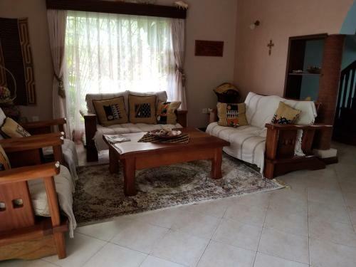 Emun Homestay Nyali