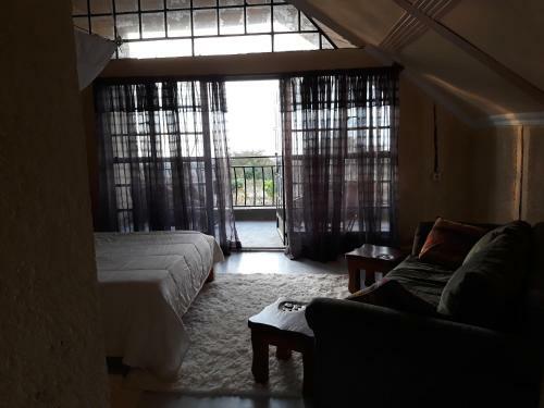 Lodge Mulberry Glamp