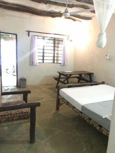 Hotel Travellers Inn Resort Malindi