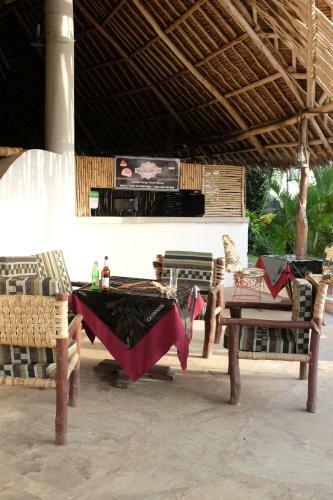 Hotel Travellers Inn Resort Malindi