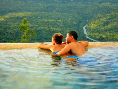 Shimba Hills Green Safari Lodge