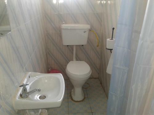 Hostal Enkang Eseriani Guest House
