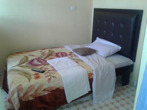 Hostal Enkang Eseriani Guest House