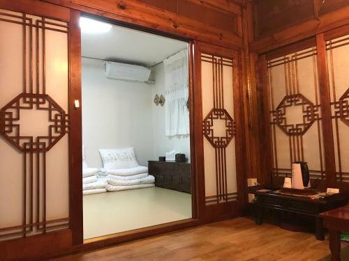Hostal Hanok Guesthouse Suni