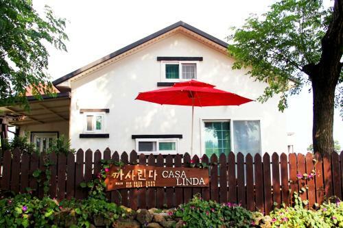 Casa Linda Guesthouse