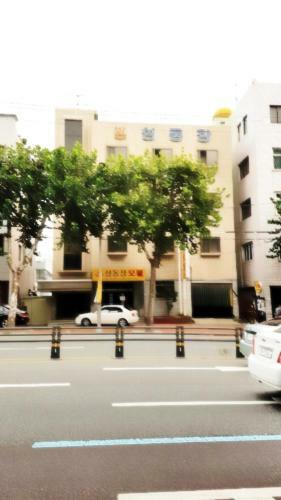 Motel Seong Dong Jang