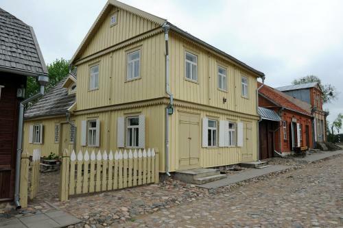 Hostal Stay At Lithuanian Folk Museum
