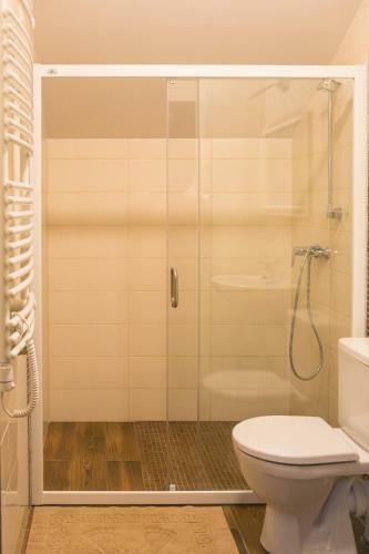 Hostal Sve?i? Namai Prie Margio